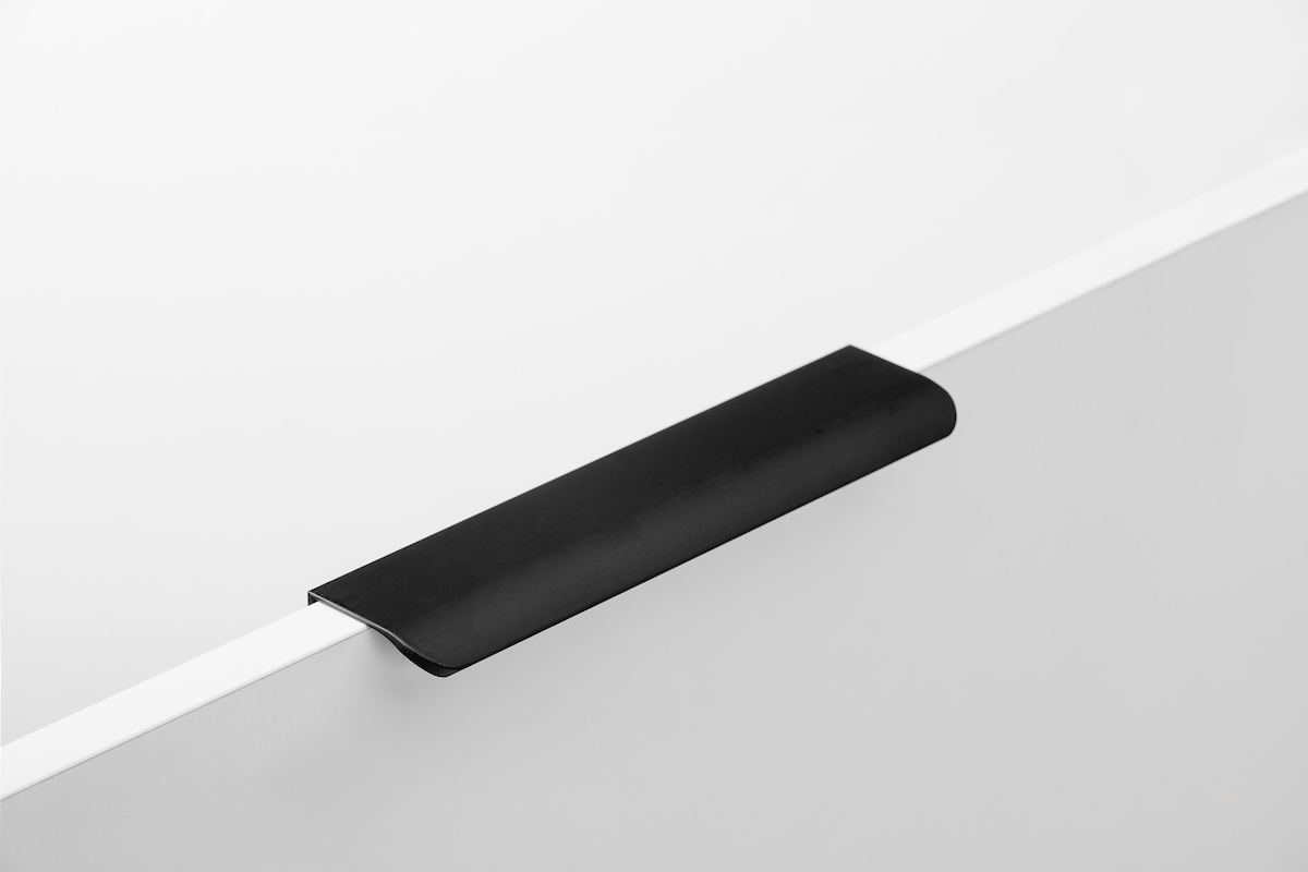 2163 Lip Pull Allboard